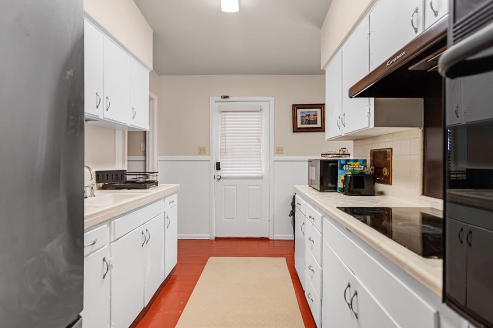 Our kitchen is equipped with everything you need for a great cooking experience.