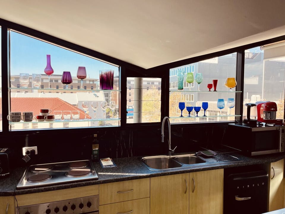 Wollongong vacation rental 2500 art deco U92