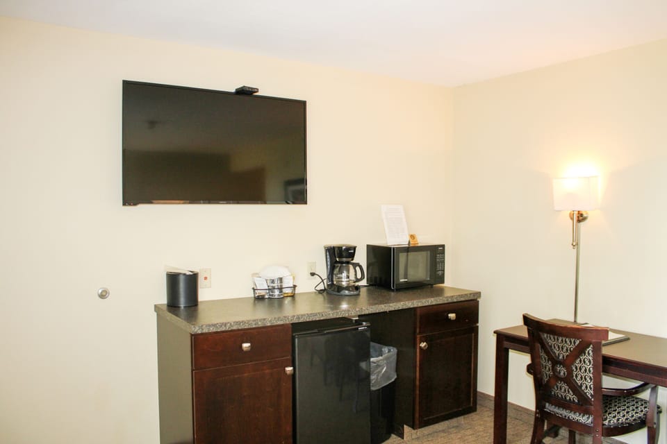 best accommodations in Kelleys Island