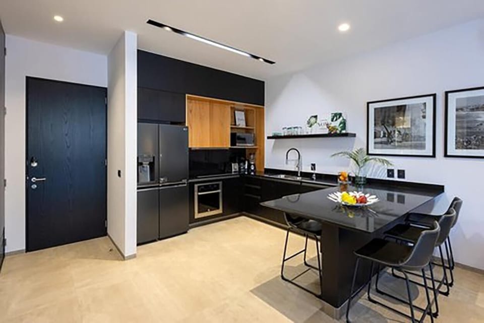 Fully equipped kitchen