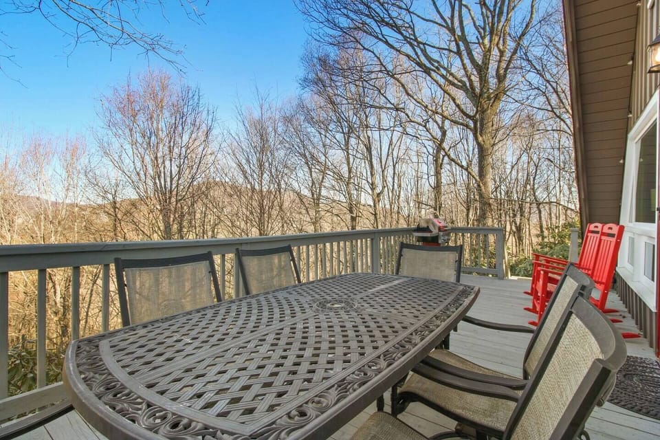 Games or meals out on the deck
