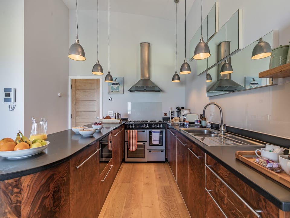 Kitchen area | The Vista, Newquay