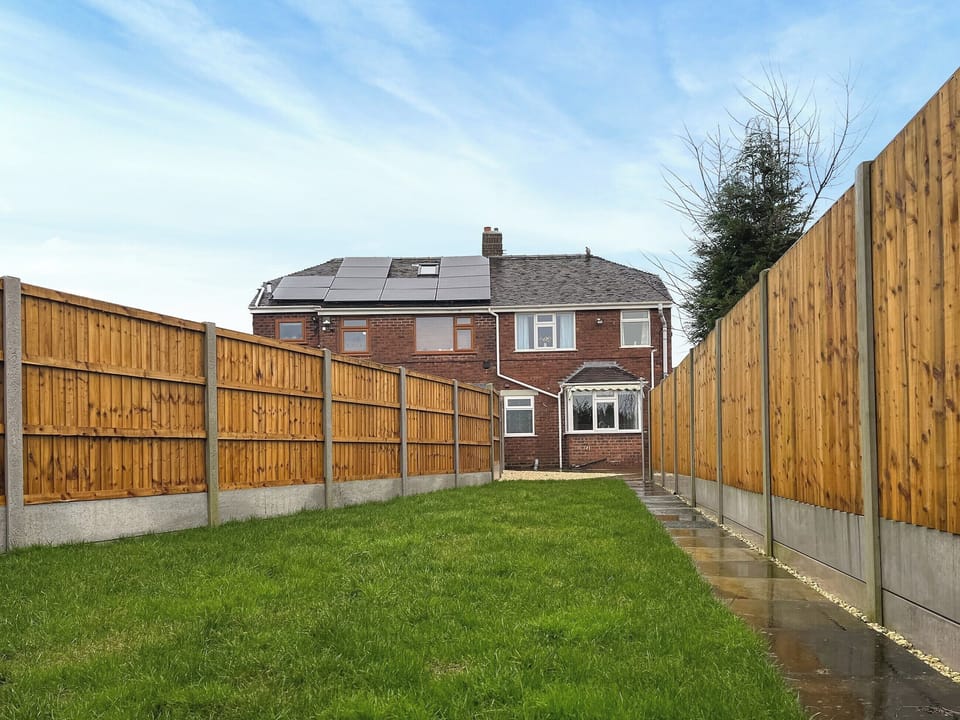 Exterior | Kelly&rsquo;s Place, Brown Lees, near Stoke on Trent