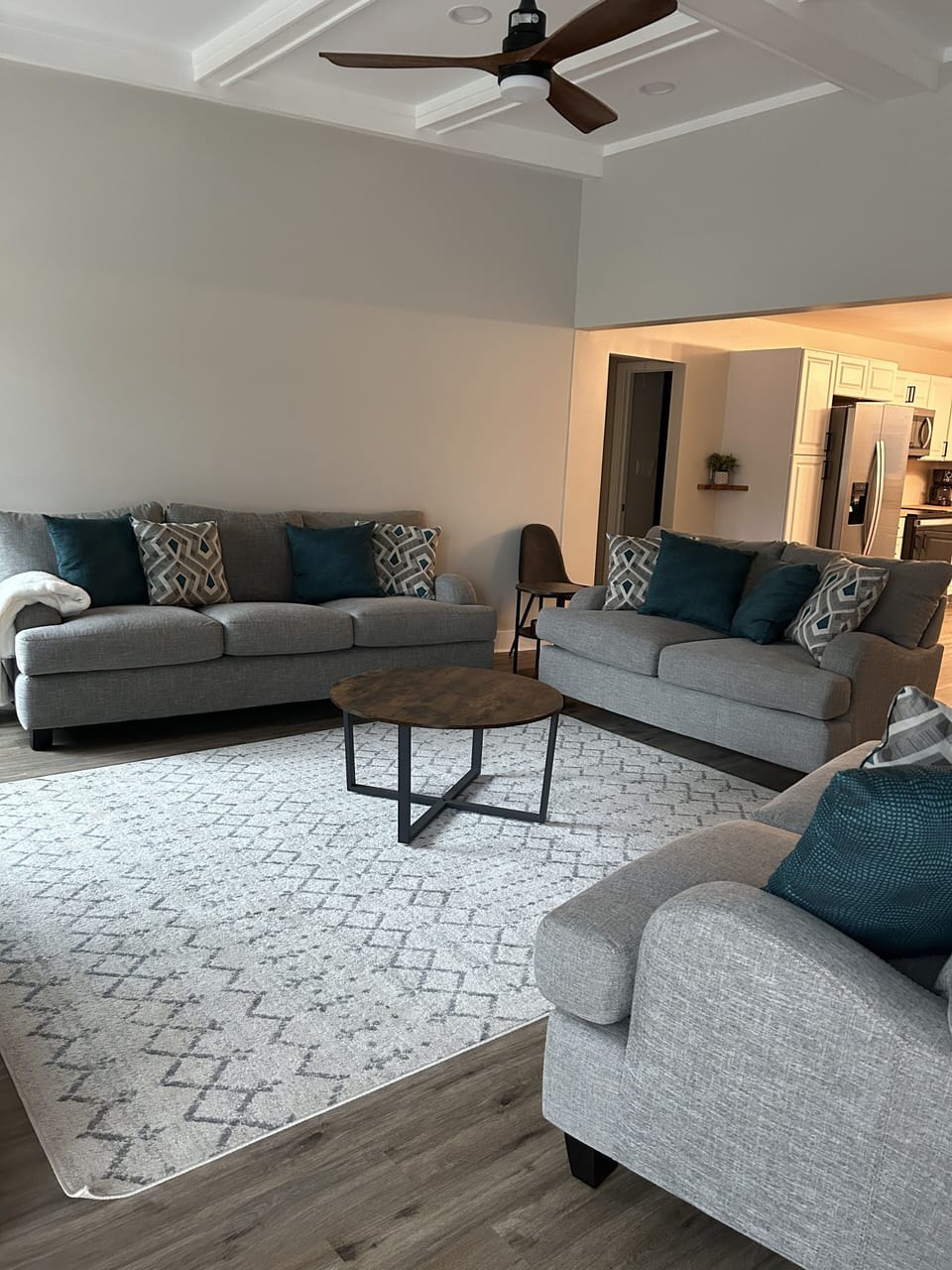 Enjoy our newly renovated home on Crooked River!