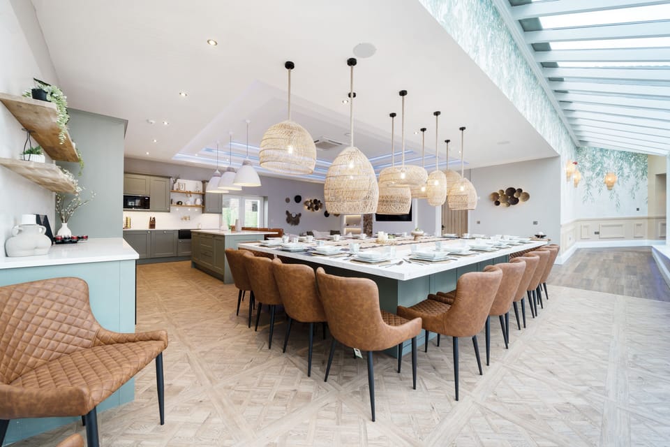 Luxurious and spacious dining area that seats 20, kitchen and lounge.