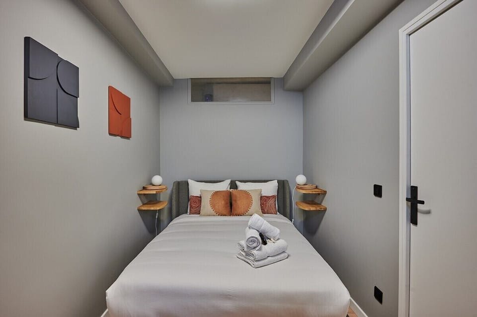 Chambre avec lit double