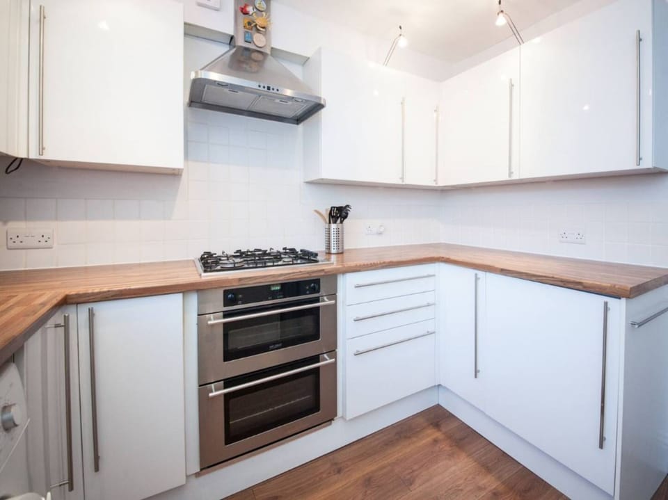 Kitchen 5