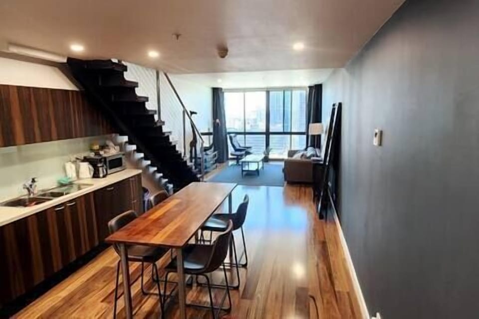 Kitchen /Dining