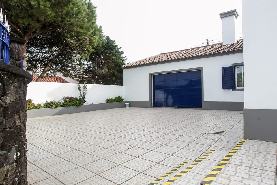 Estacionamento na propriedade