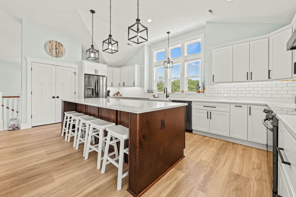 Kitchen Island - Top Level