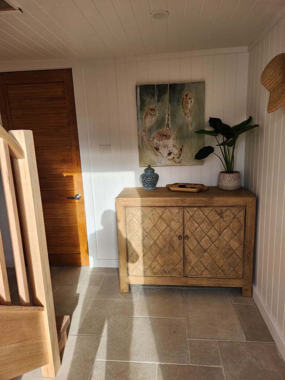 Entry area
