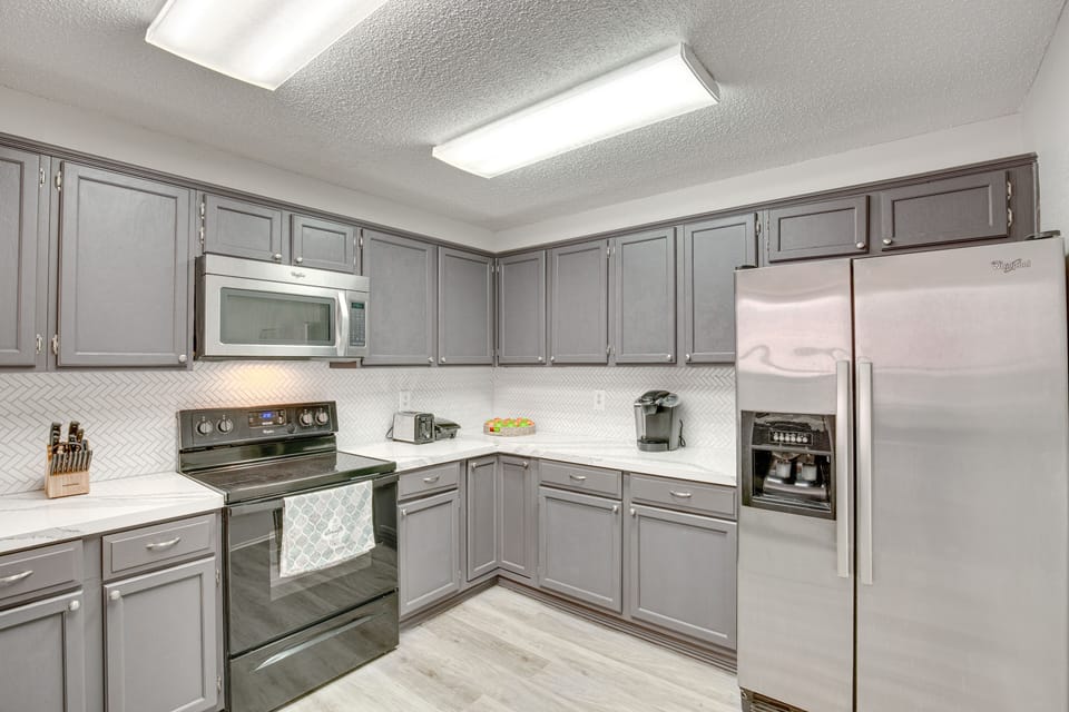 Kitchen | Cooking Basics | Keurig Coffee Maker | Trash Bags & Paper Towels