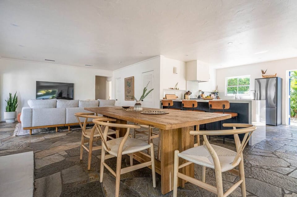 Spacious dining area—perfect for group dinners and celebrations.