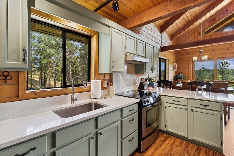Fully equipped kitchen perfect for cooking meals with friends and family