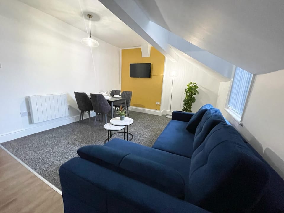 Living Room / Lounge