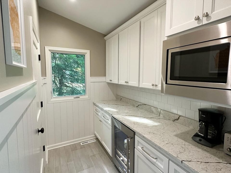 Butler's Pantry (Kitchen)