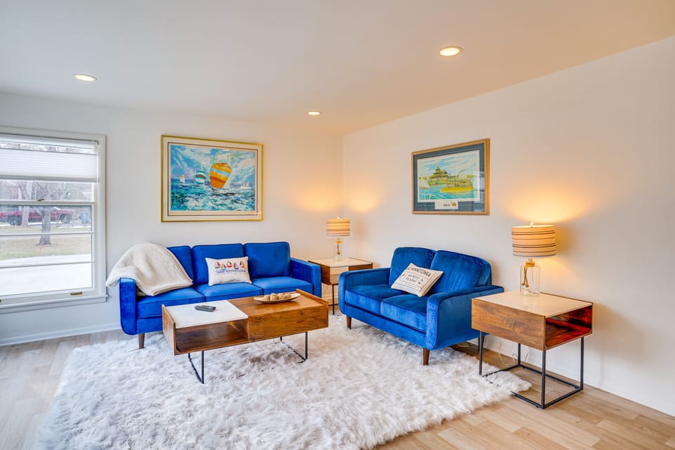 Wayzata Vacation Rental | 3BR | 2BA | 2,050 Sq Ft | Stairs Required