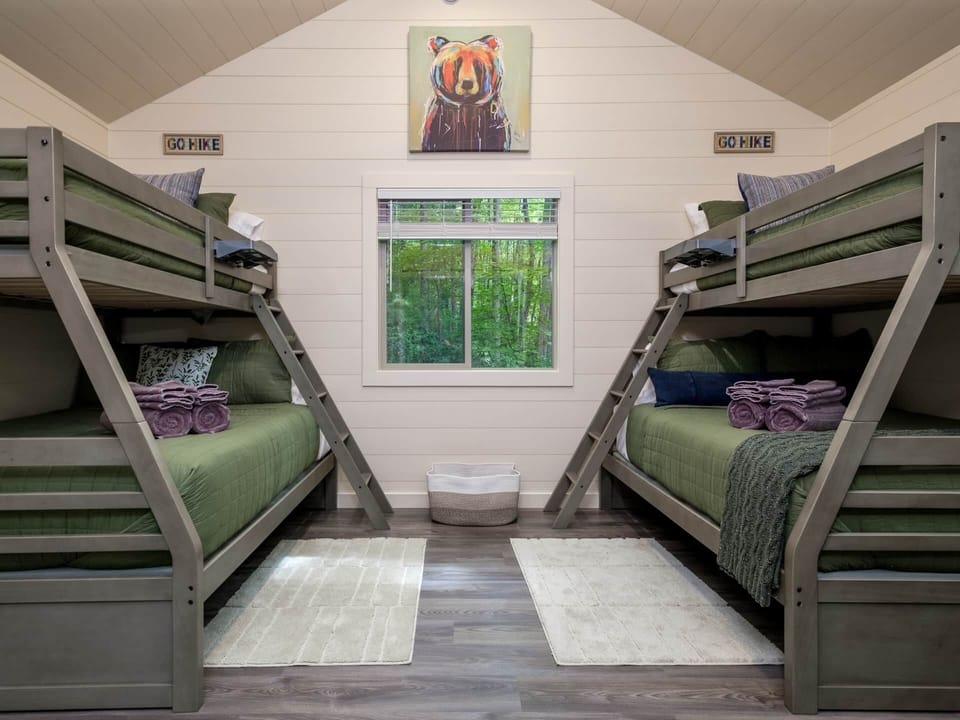 d5e280cd-d9d6-4257-893d-8651c59cc75a