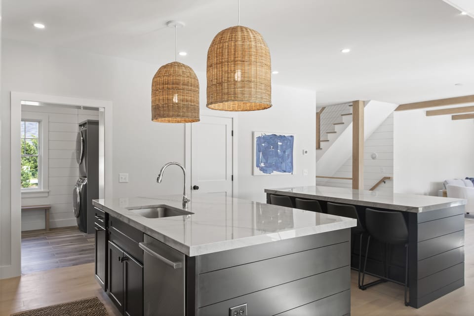 kitchen with view into mudroom/laundry