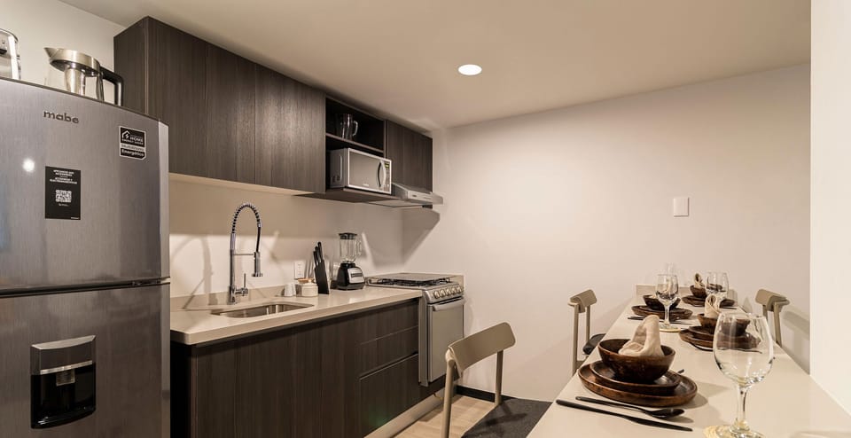 El mobiliario, la decoración y los servicios pueden variar ligeramente.