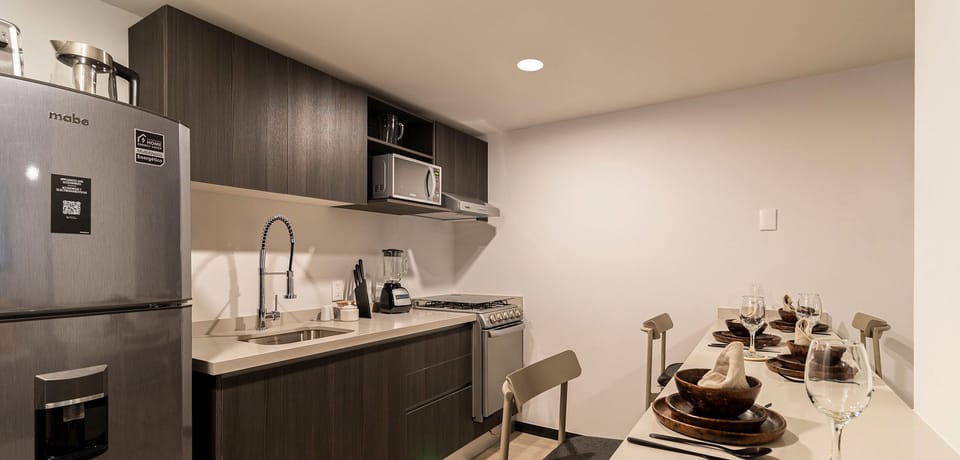 El mobiliario, la decoración y los servicios pueden variar ligeramente.