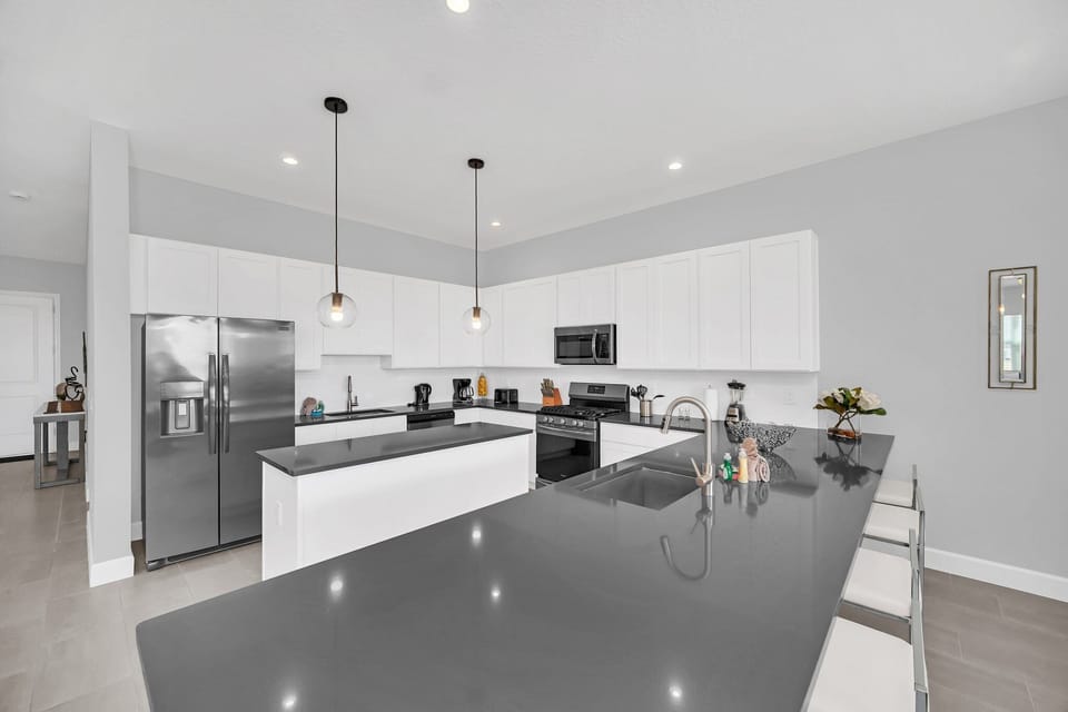 Equipped with everything you need—from full-size fridge to oven—ideal for vacationers wanting home-cooked meals.