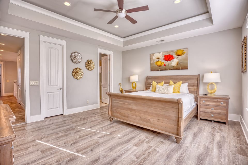 Upstairs Master King Bed Room