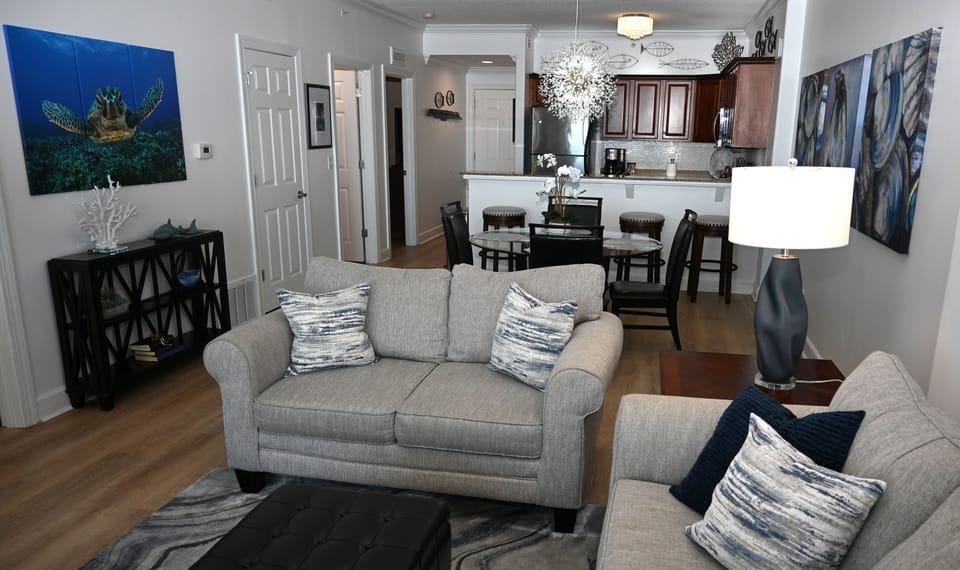 Relax and rejuvenate in this bright, clean and beautifully decorated space.