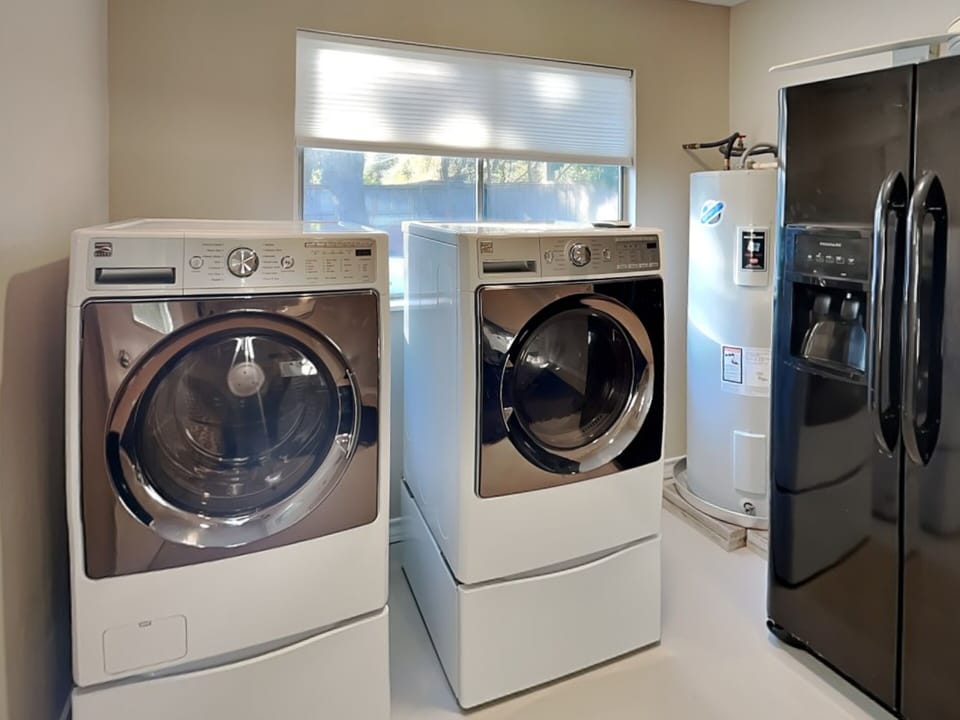 Laundry, Guest House
