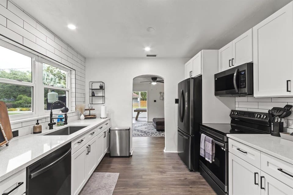 Bright Kitchen with Modern Appliances