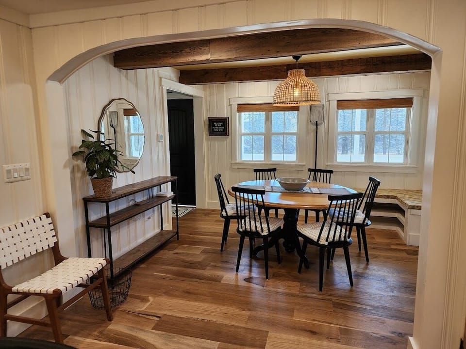 Kitchen to dining room