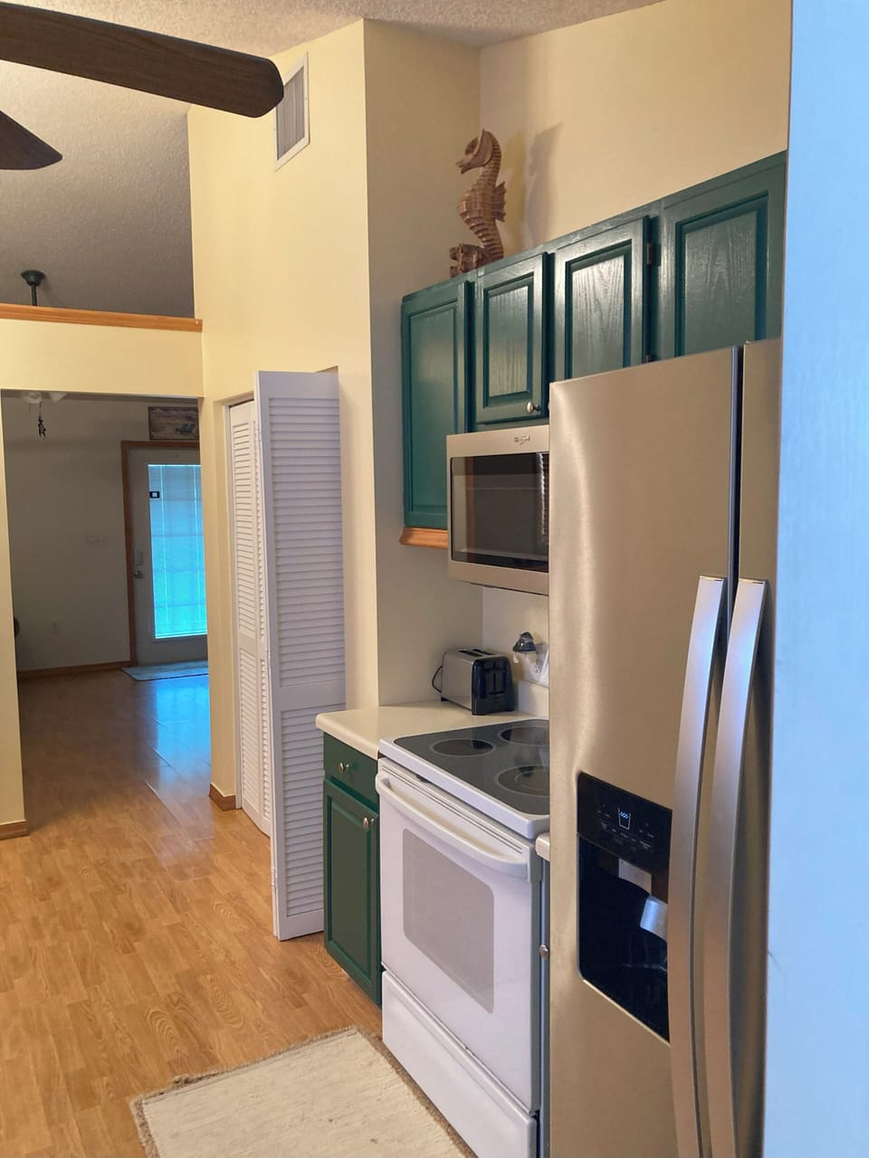 Kitchen left