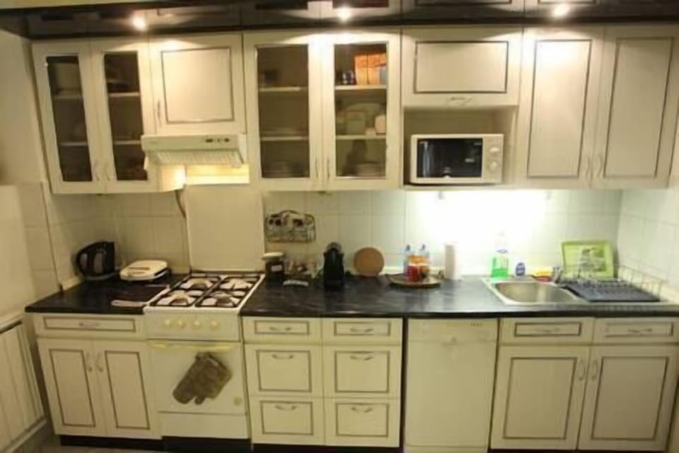 Kitchen (1)