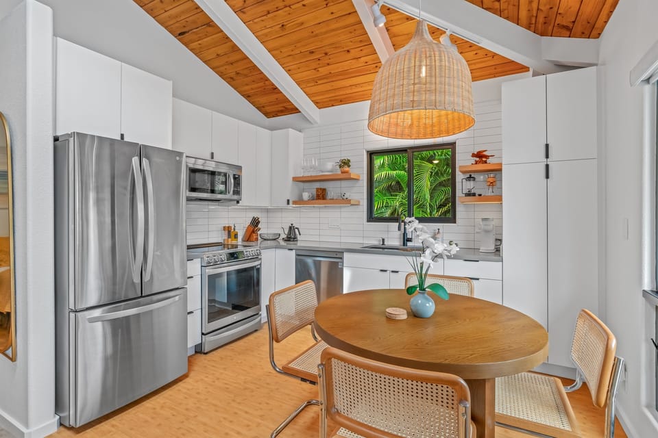 Luxury Master Suite with Full Kitchen