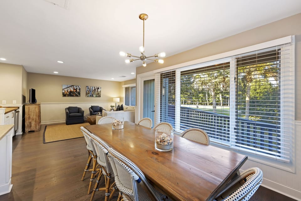 Dining Table - Seats 8