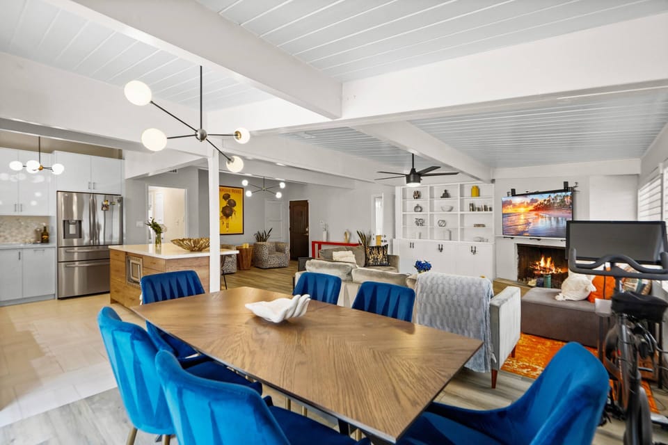 Dining Area for 6
