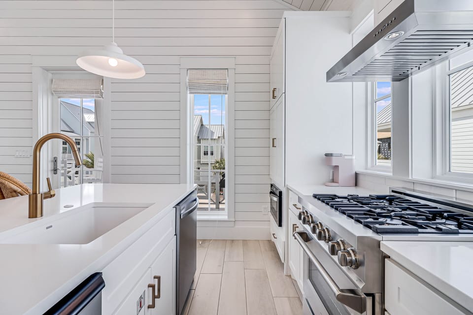 Kitchen, 2nd Floor