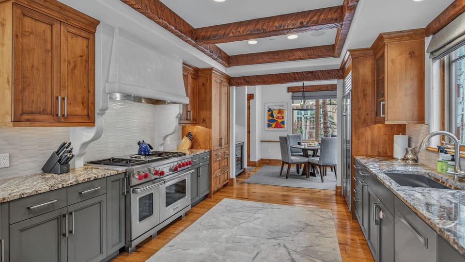 Kitchen, Main Level - Open to breakfast seating for four