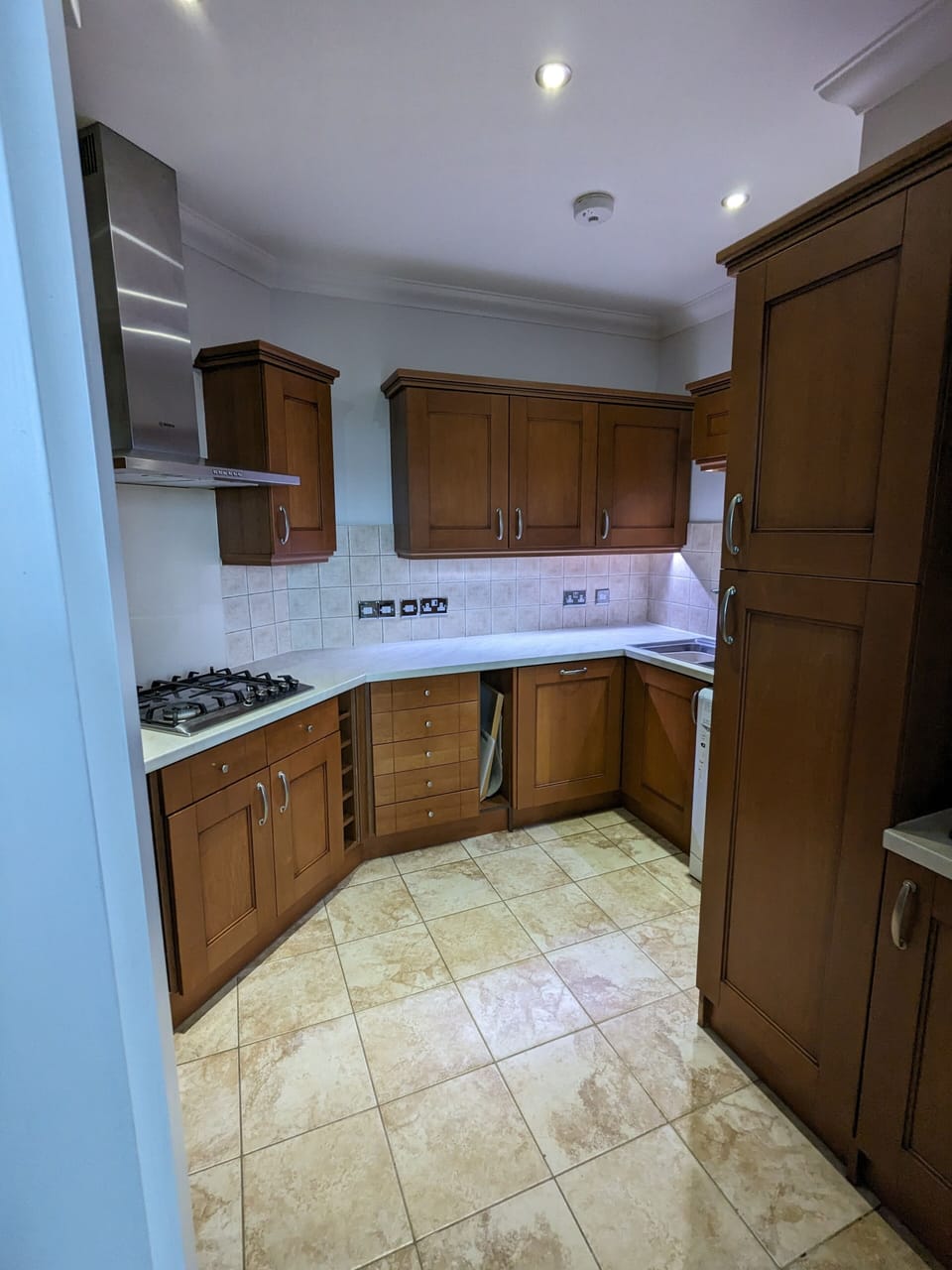 Good size kitchen with hob, oven, microwave, dishwasher and washer/drier
