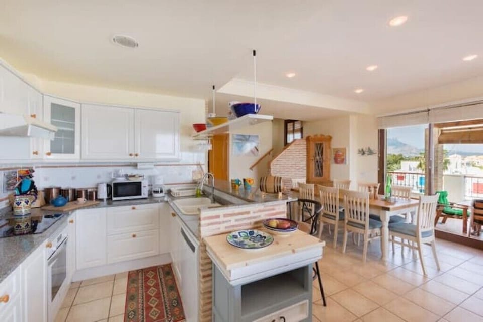 Kitchen and dining area