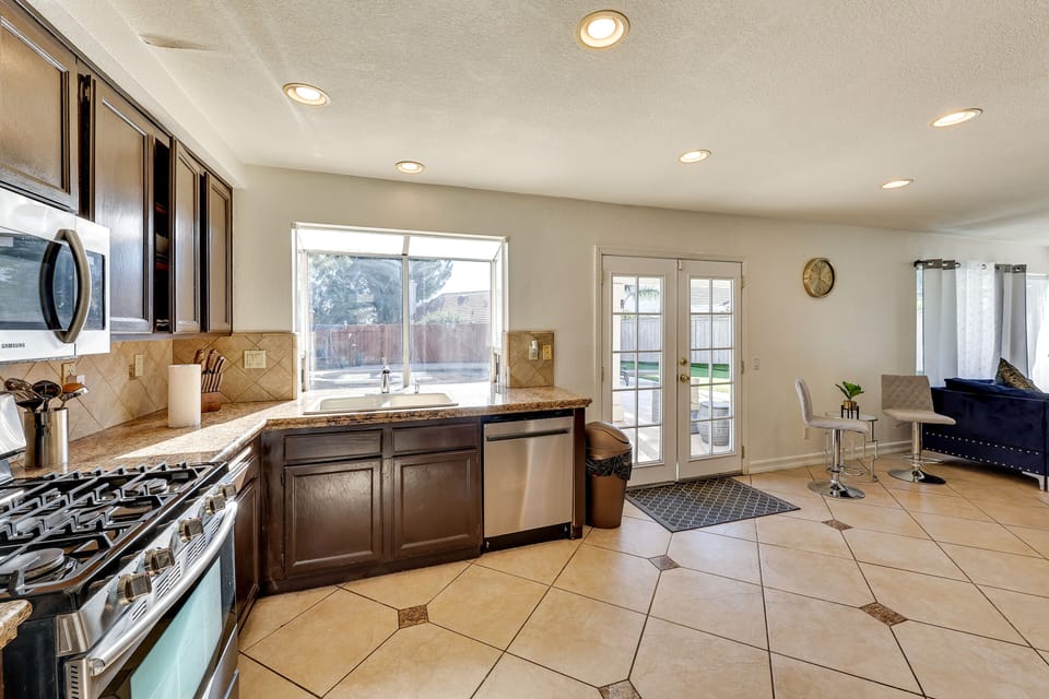 Kitchen | Drip Coffee Maker | Blender | Cooking Basics