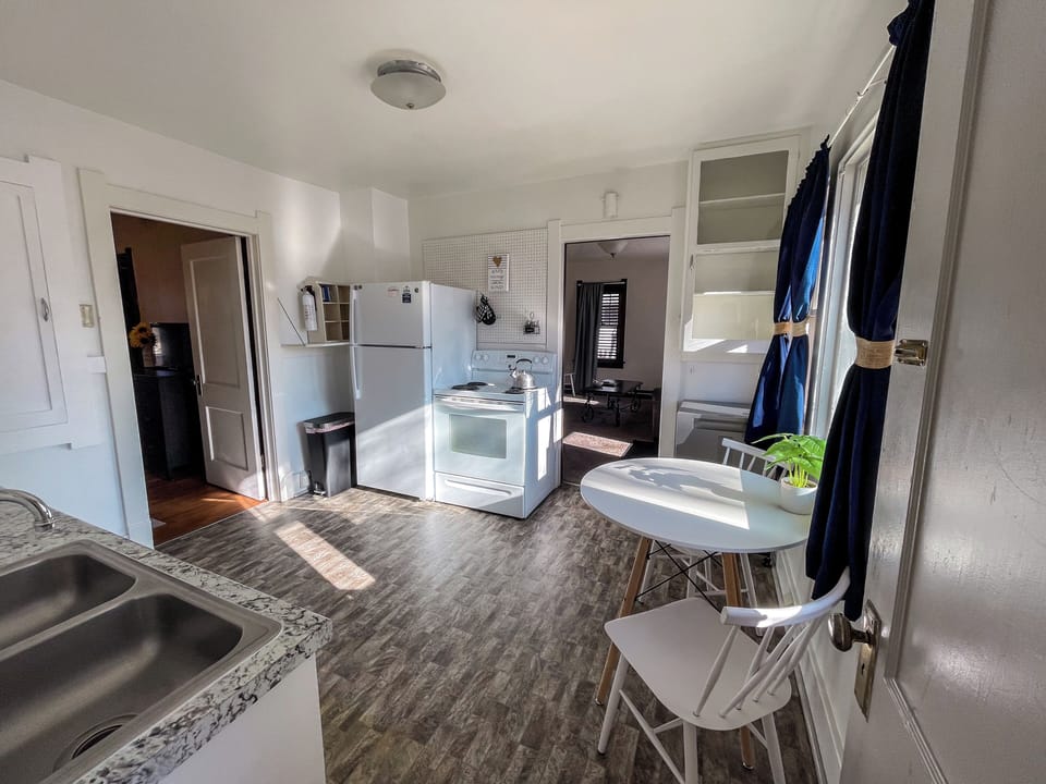 Kitchen and dining table
