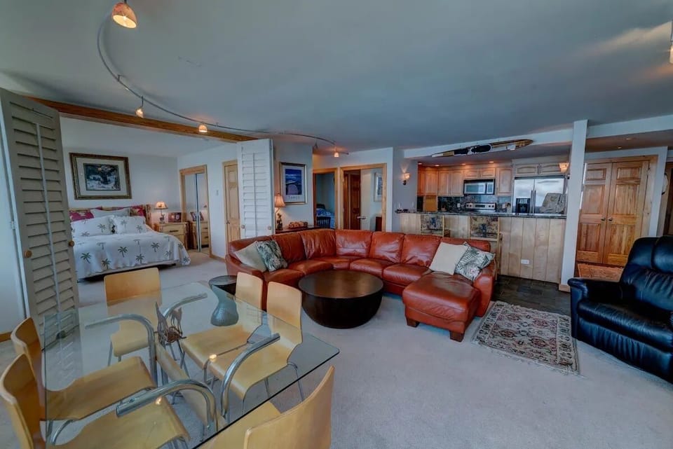 Living Area w/Master Bedroom