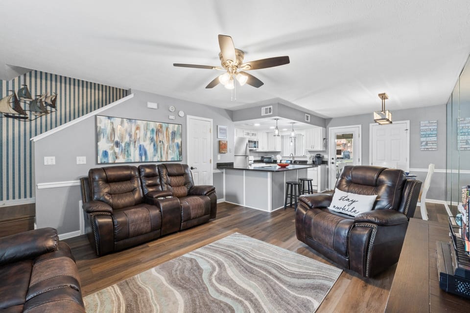 1st Floor Living Area