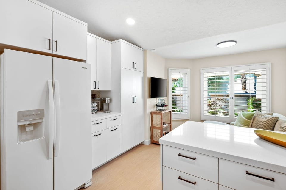Kitchen is well appointed with all cooking and entertaining needs.