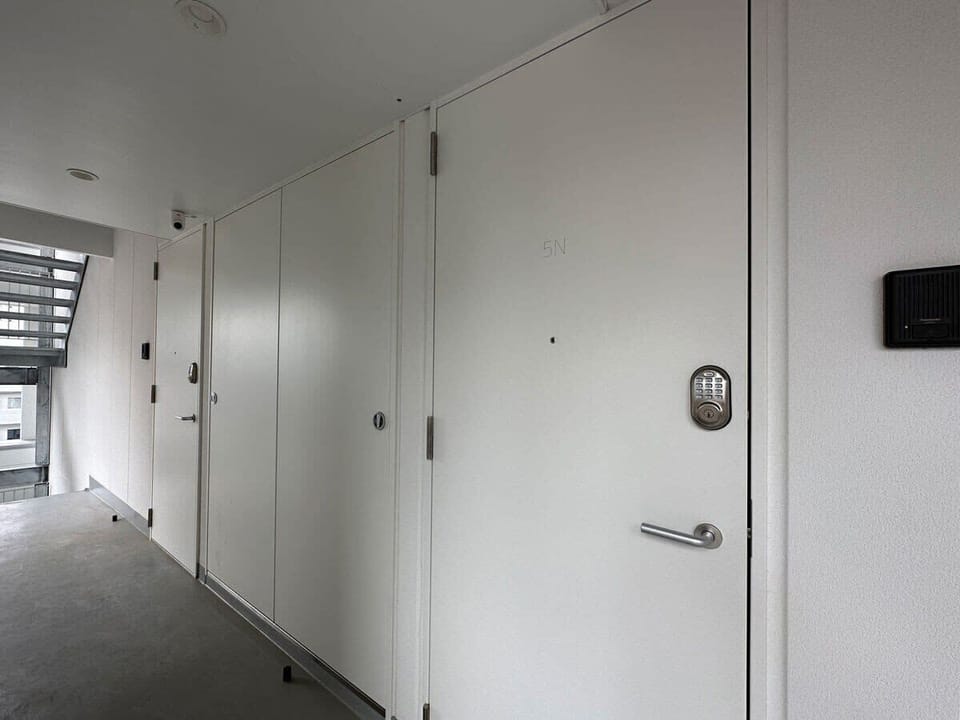 Unit door