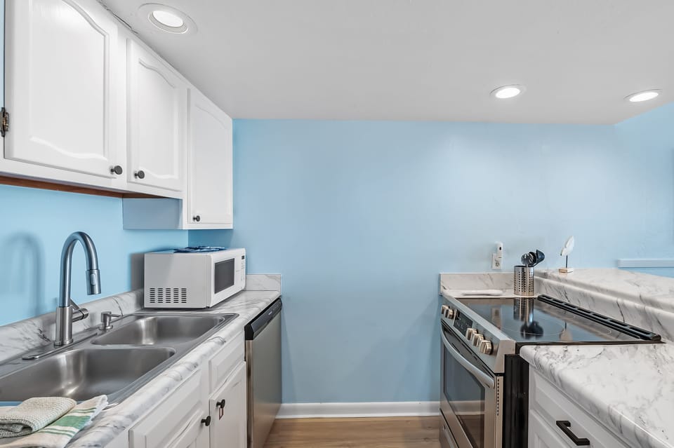 Fully Stocked Kitchen