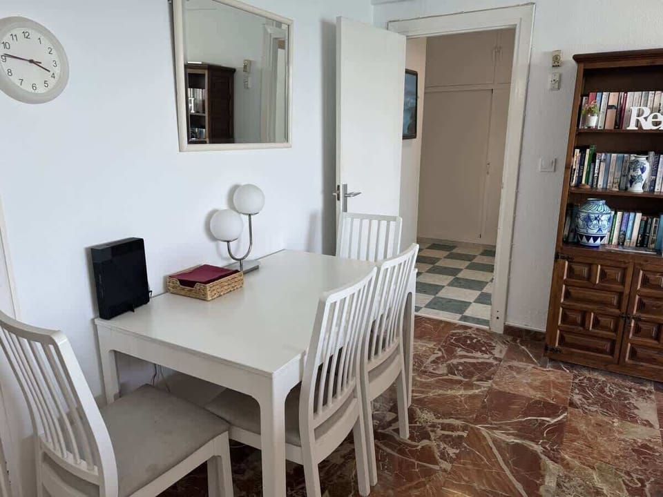 Lounge property management
