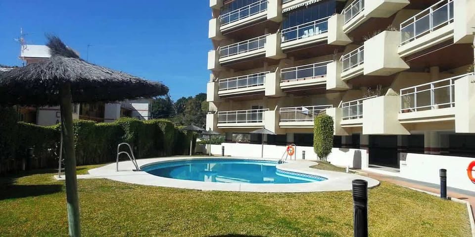 Swimming pool Vacations