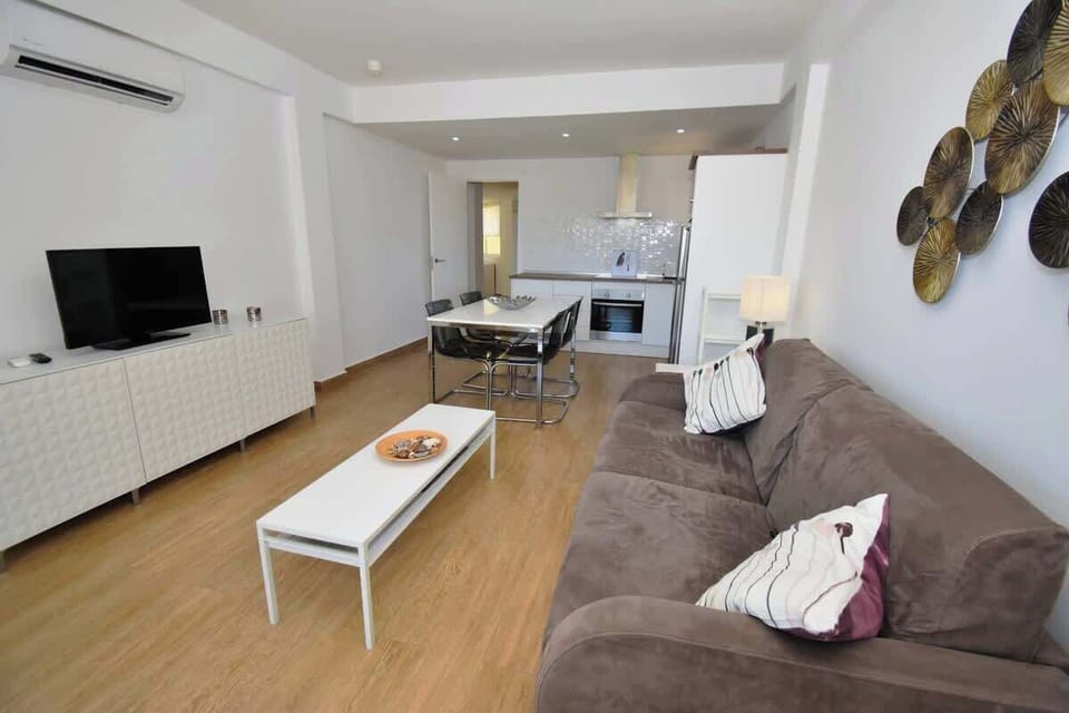 Lounge property management
